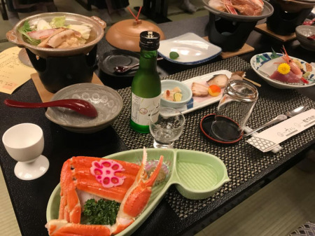 【画像】城崎温泉忘年山行　カニ尽くしの会席料理を味わう
